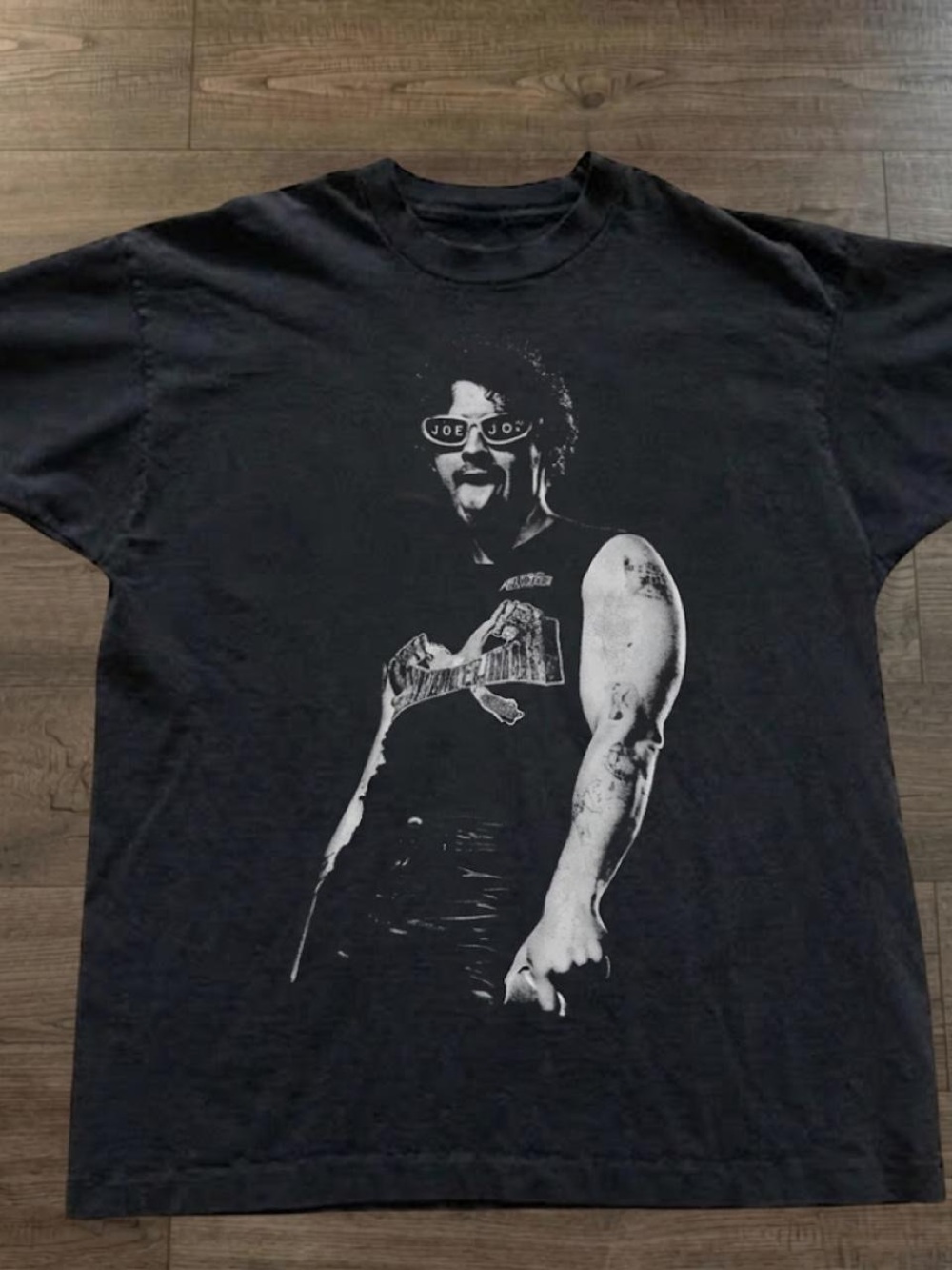 Gildan Black Men’s T-Shirt with White Rock Graphic